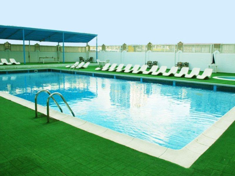 Al Bustan Flats Hotel Sharjah Exterior foto