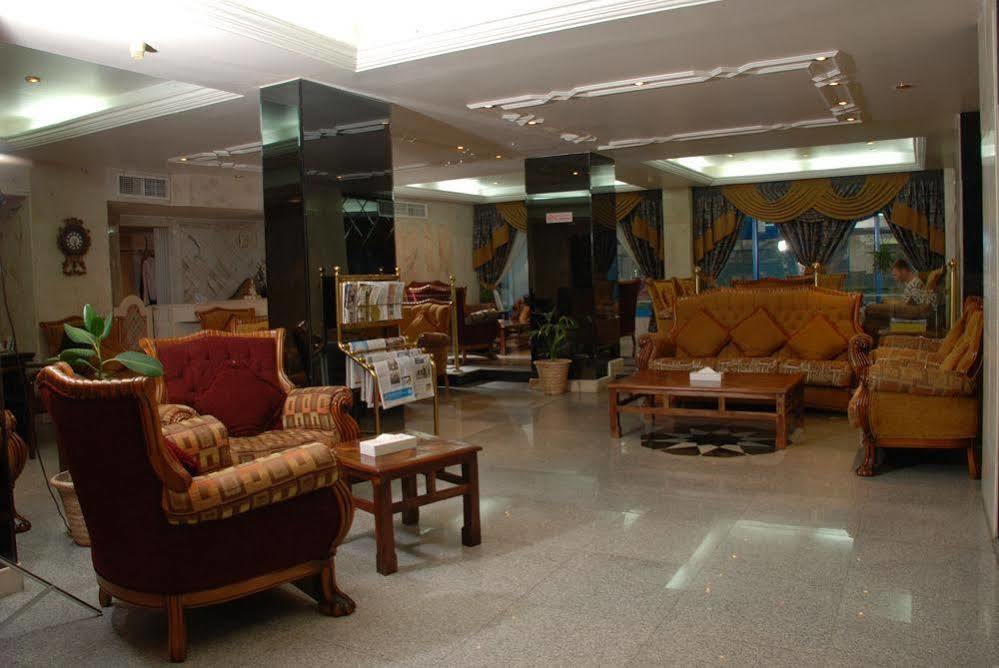 Al Bustan Flats Hotel Sharjah Exterior foto