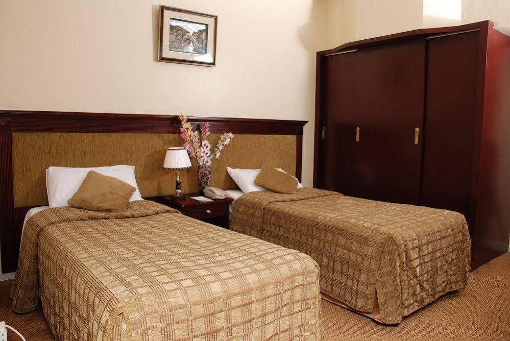 Al Bustan Flats Hotel Sharjah Exterior foto